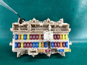 Блок предохранителей салон NISSAN X-TRAIL/ROGUE T32 13-20