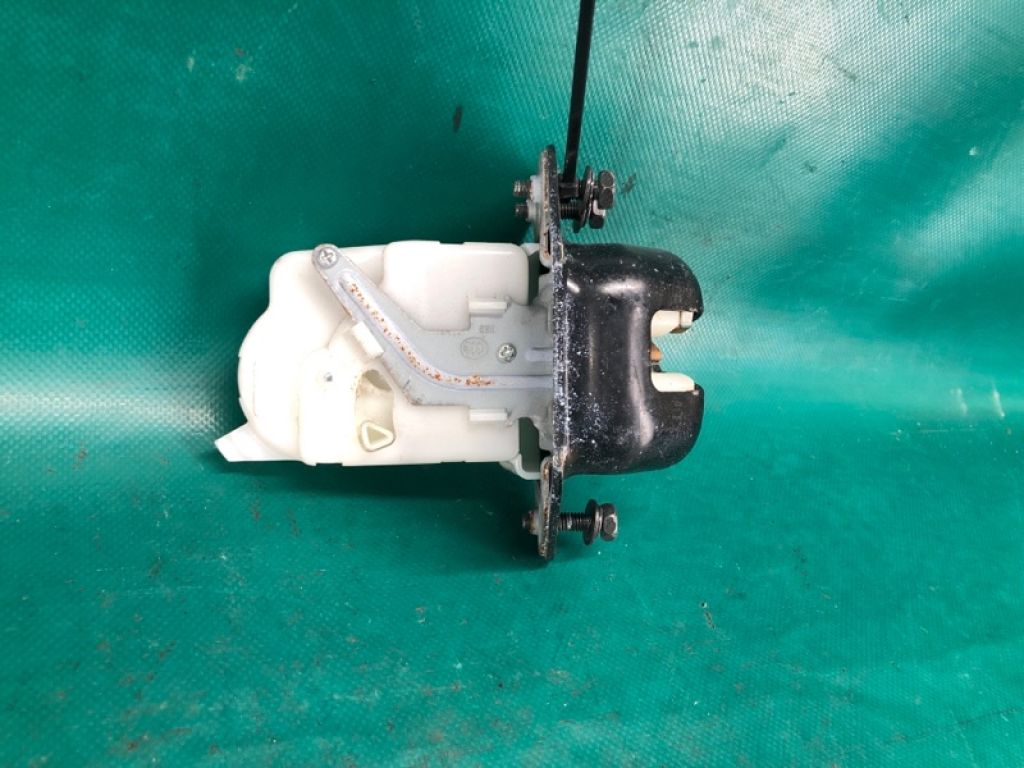 90502-4CL0A | Замок крышки багажника NISSAN X-TRAIL/ROGUE T32 13-20 - Фото 2