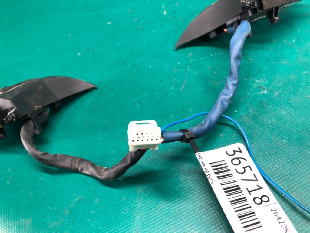 25550-6FL1A | Кнопки на руль NISSAN X-TRAIL/ROGUE T32 13-20 - Фото 3