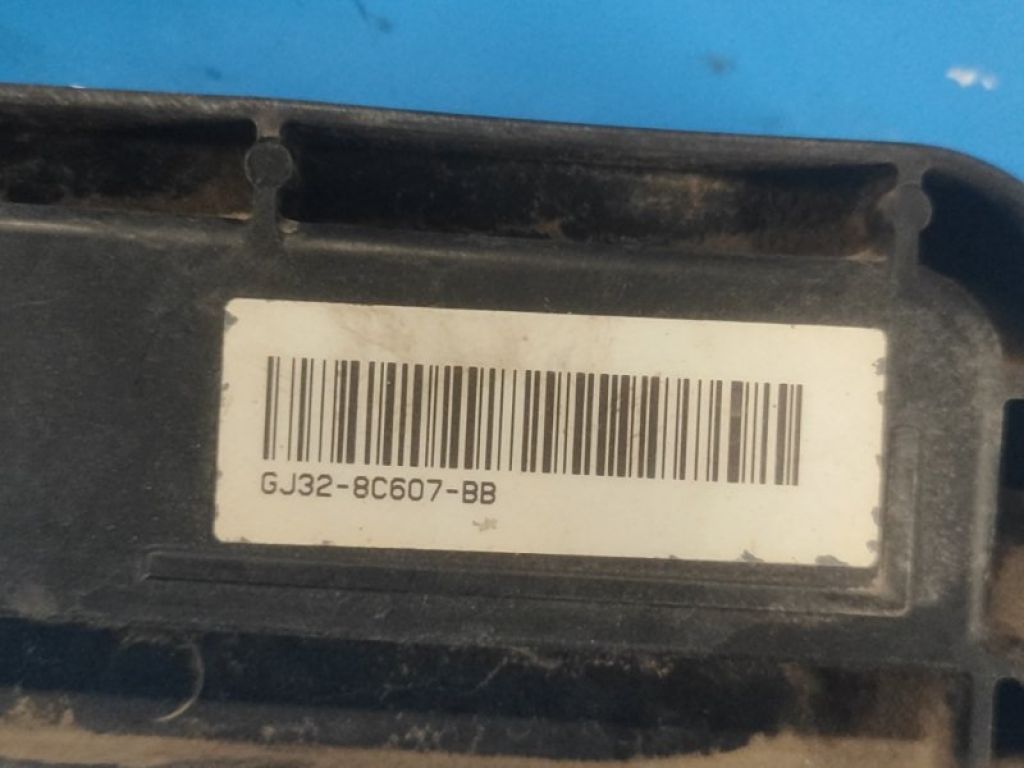 GJ32-8C607-BB | Дифузор вентилятора основного радіатора LAND ROVER DISCOVERY Sport 15-19 - Фото 3