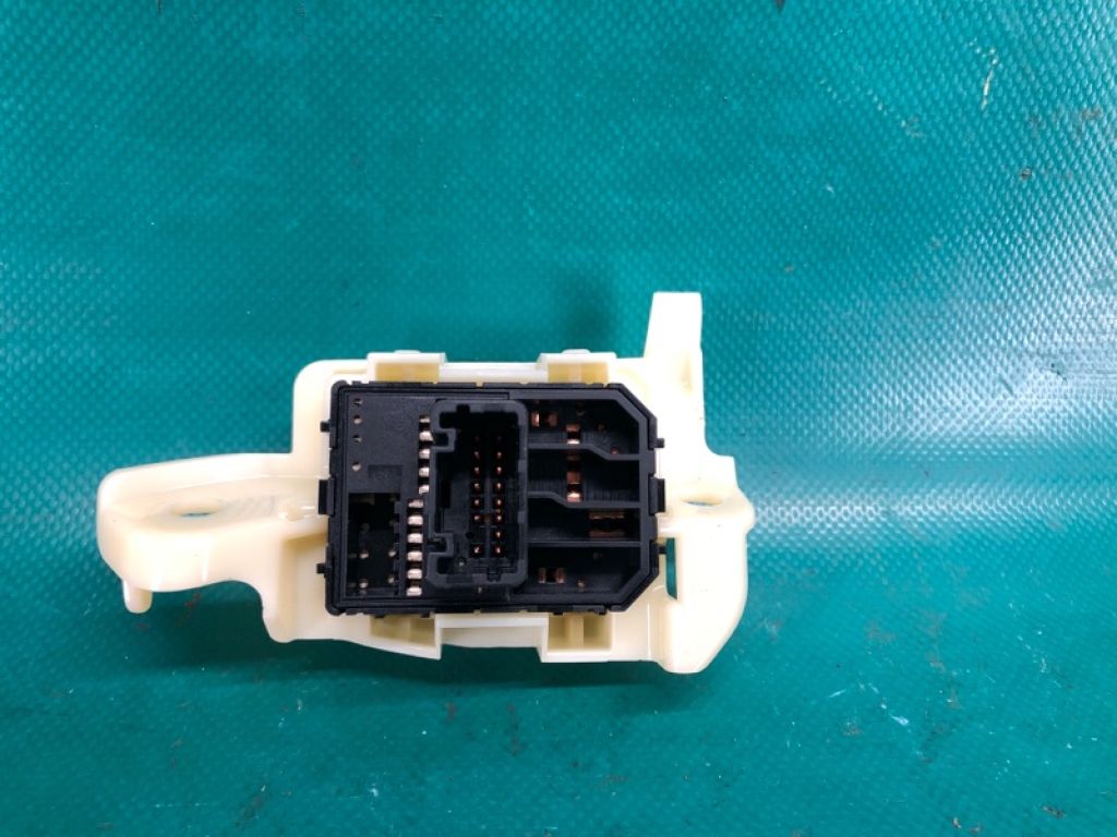 25570-3VA1A | Блок керування дзеркалами NISSAN X-TRAIL/ROGUE T32 13-20 - Фото 3