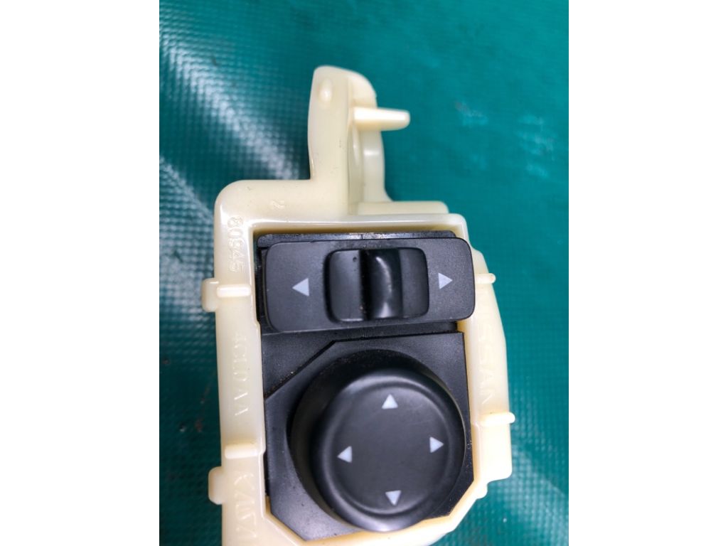 25570-3VA1A | Блок керування дзеркалами NISSAN X-TRAIL/ROGUE T32 13-20 - Фото 4