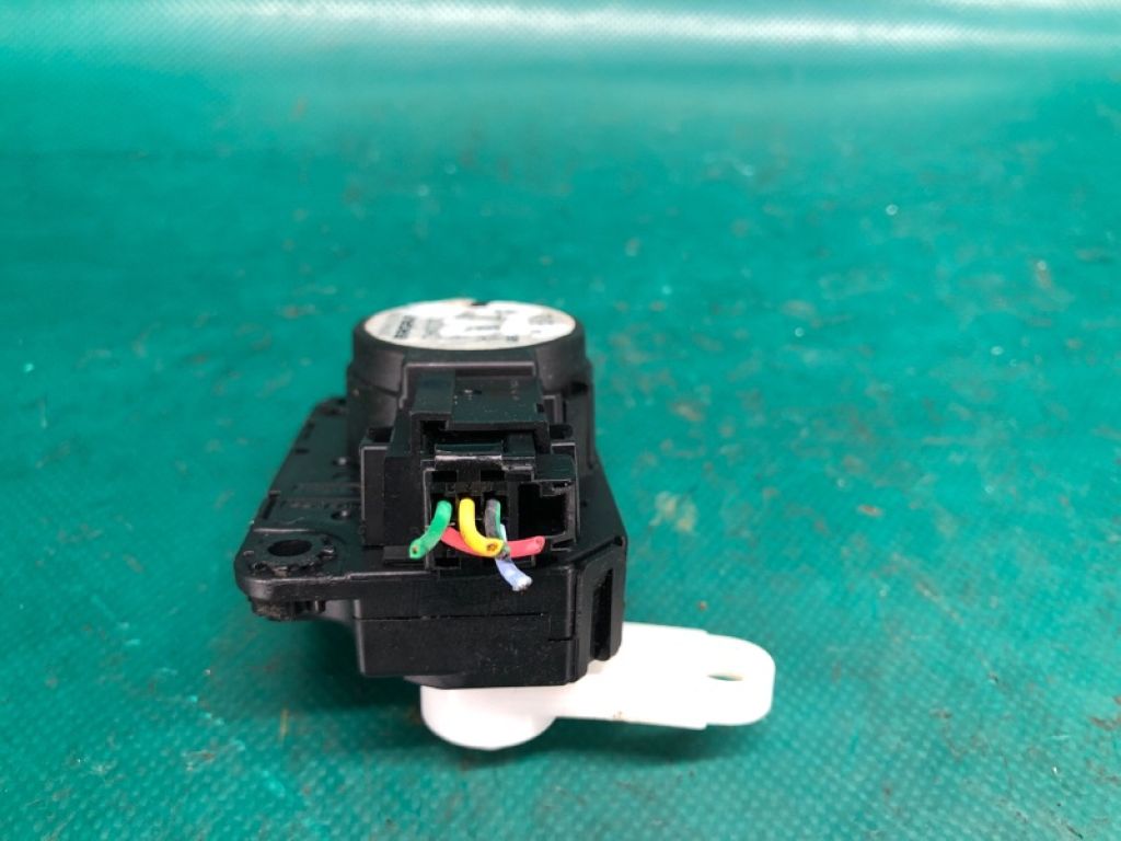 27751-4BU1A | Моторчик заслінки пічки NISSAN X-TRAIL/ROGUE T32 13-20 - Фото 4