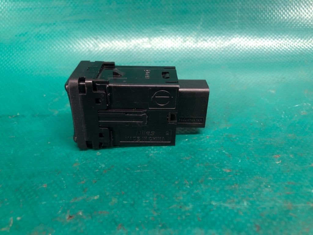 25535-4BA0A | Кнопка увімкнення повного приводу NISSAN X-TRAIL/ROGUE T32 13-20 - Фото 3