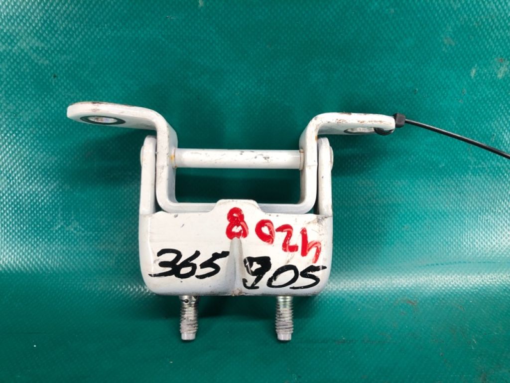 82400-3NA1A | Петля двері верхня задн. прав. NISSAN X-TRAIL/ROGUE T32 13-20