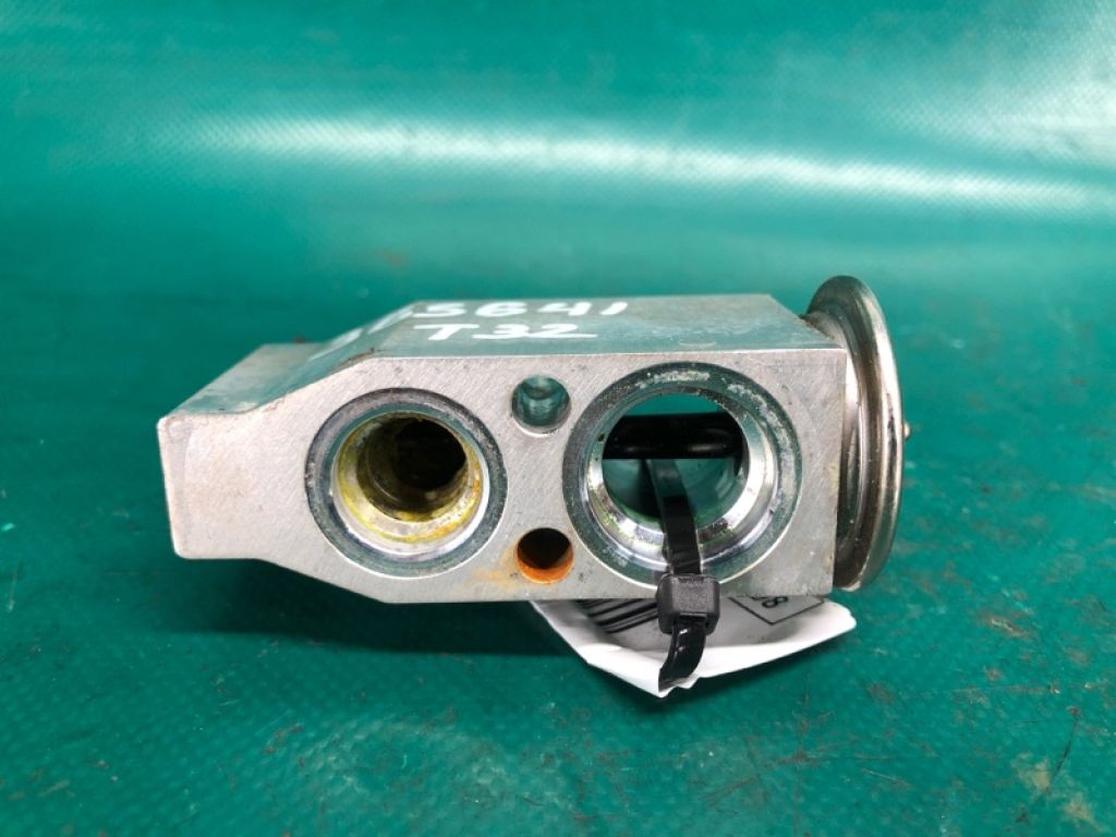 92200-1HP0C | Клапан кондиціонера NISSAN X-TRAIL/ROGUE T32 13-20 - Фото 3