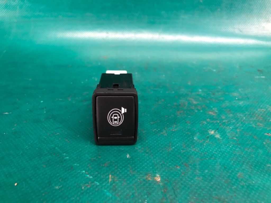 25134-3NF0A | Кнопка NISSAN X-TRAIL/ROGUE T32 13-20