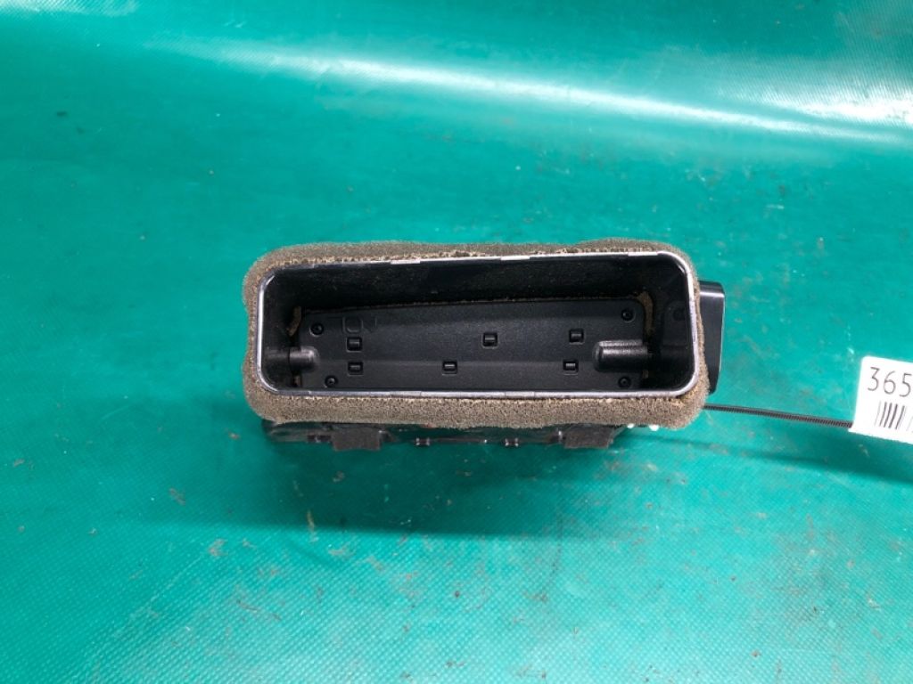 68750-6FM0A | Дефлектор повітряний лів. NISSAN X-TRAIL/ROGUE T32 13-20 - Фото 3