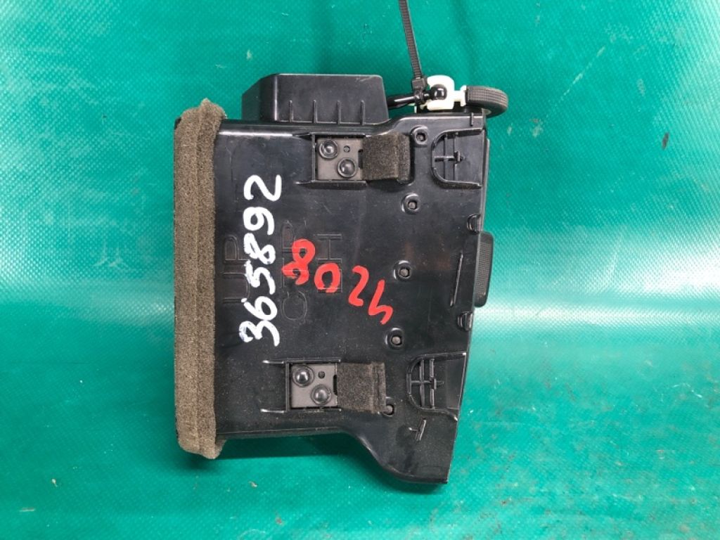 68750-6FM0A | Дефлектор повітряний лів. NISSAN X-TRAIL/ROGUE T32 13-20 - Фото 4