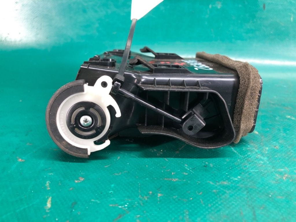 68750-6FM0A | Дефлектор повітряний лів. NISSAN X-TRAIL/ROGUE T32 13-20 - Фото 5