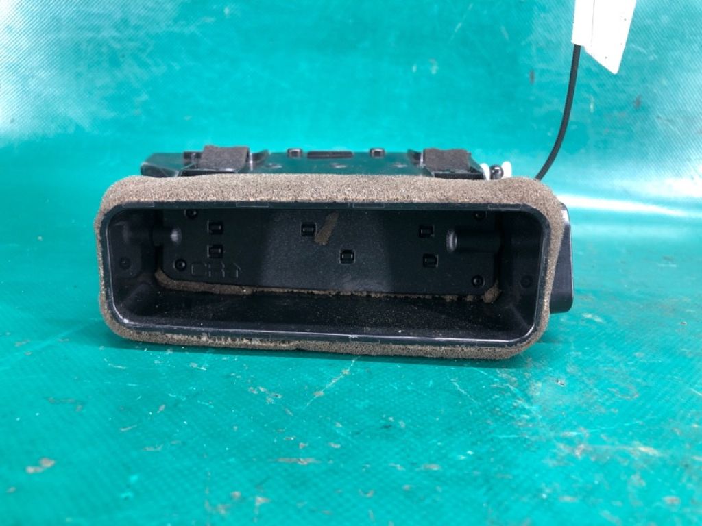 68750-6FM0A | Дефлектор повітряний прав. NISSAN X-TRAIL/ROGUE T32 13-20 - Фото 4