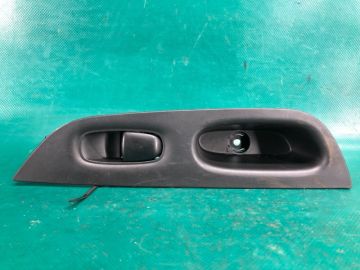 Кнопка склопідіймача задн. лів. NISSAN X-TRAIL/ROGUE T32 13-20