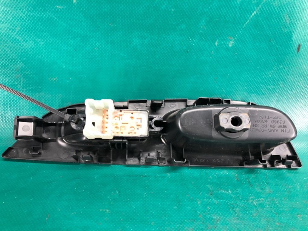 25411-4CE0A | Кнопка стеклоподъемника задн. прав. NISSAN X-TRAIL/ROGUE T32 13-20 - Фото 3