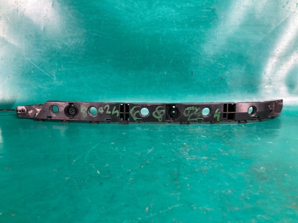 85220-4BA1A | Кронштейн заднього бампера прав. NISSAN X-TRAIL/ROGUE T32 13-20