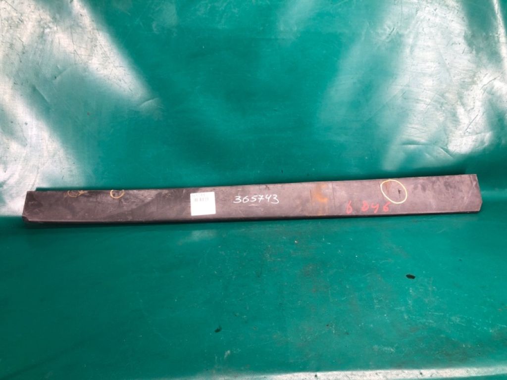 80876-9NB0A | Молдинг двері передн. прав. INFINITI QX60/JX35 12-20