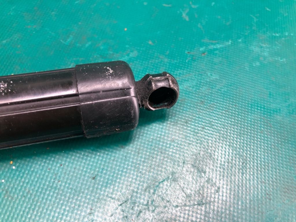 90560-3JA0A | Амортизатор кришки багажника лів. INFINITI QX60/JX35 12-20 - Фото 4