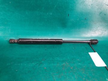 Амортизатор капоту лів. INFINITI QX60/JX35 12-20