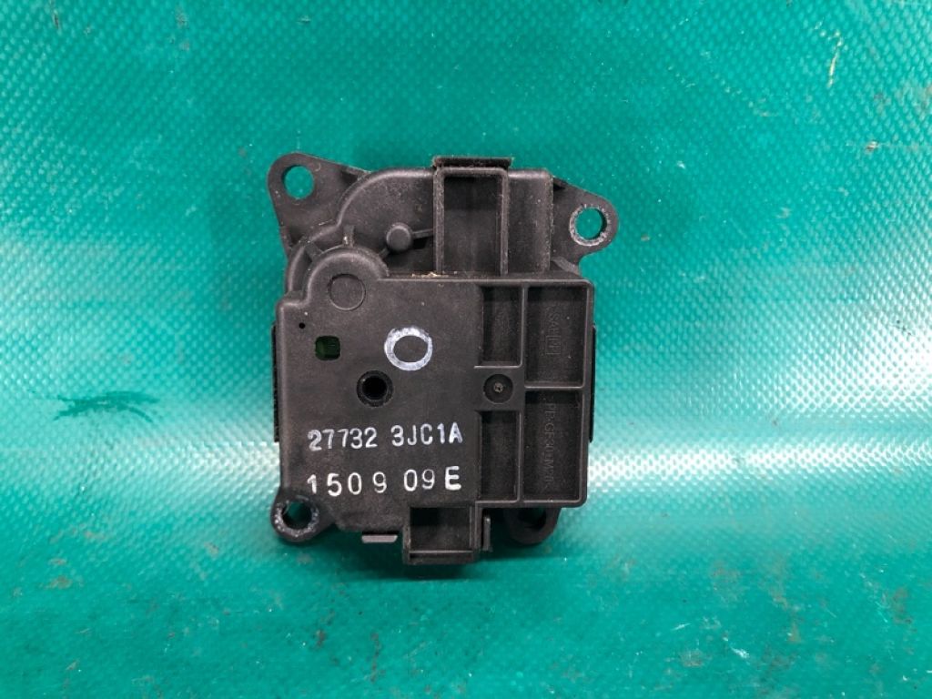 27732-3JC1A | Моторчик заслінки пічки INFINITI QX60/JX35 12-20