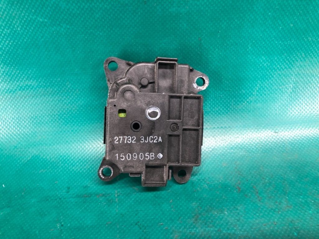 27732-3JC2A | Моторчик заслінки пічки INFINITI QX60/JX35 12-20