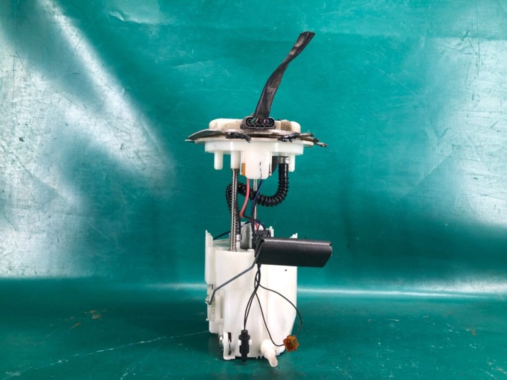 17040-1KM1A | паливний насос NISSAN JUKE 10-19 - Фото 2