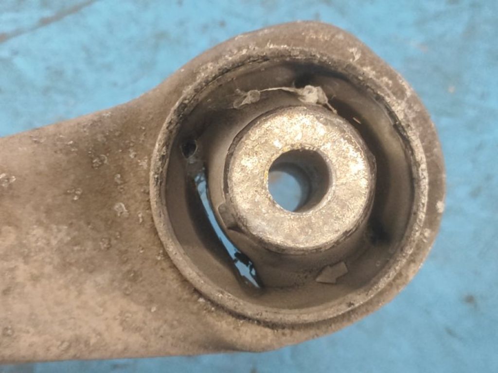 31126775971 | Важіль передньої підвіски верхній лів. BMW 6 SERIES (F13) 12-18 - Фото 4