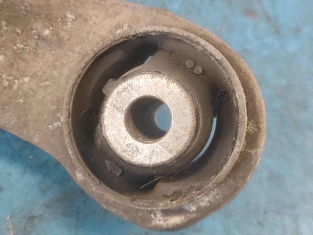 31126775972 | Важіль передньої підвіски верхній прав. BMW 6 SERIES (F13) 12-18 - Фото 5