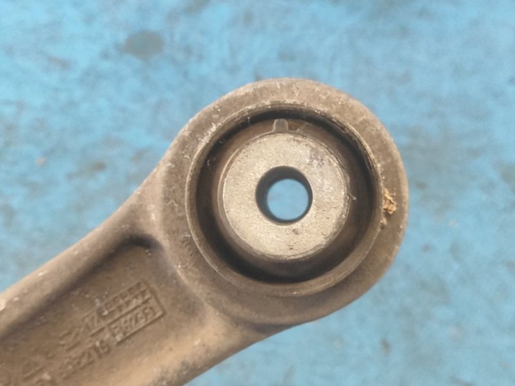 31126794203 | Важіль передньої підвіски нижній лів. BMW 6 SERIES (F13) 12-18 - Фото 4