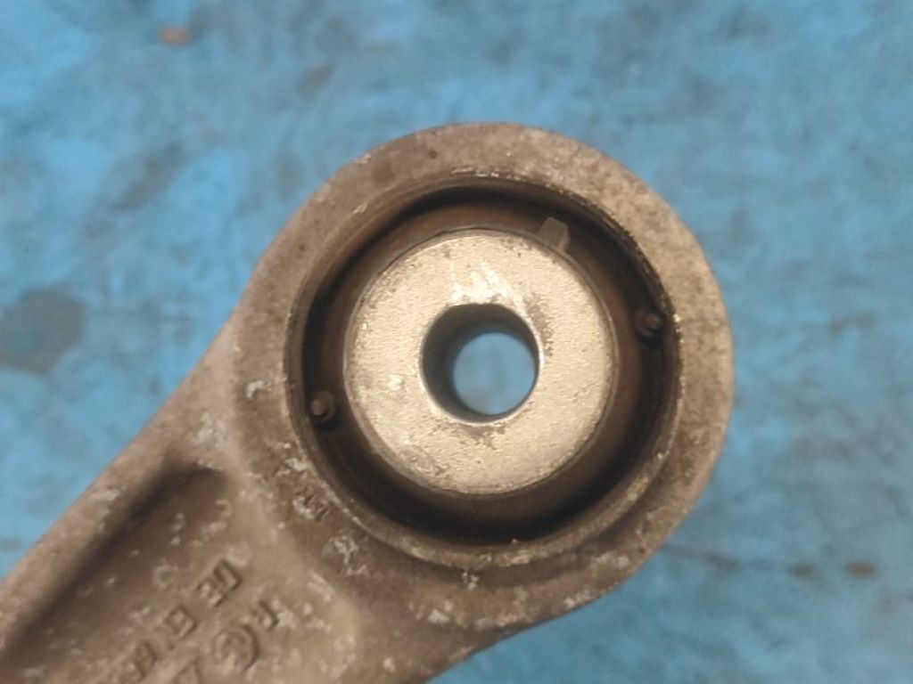 31126794204 | Важіль передньої підвіски нижній прав. BMW 6 SERIES (F13) 12-18 - Фото 3