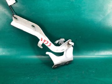 Петля капоту прав. NISSAN JUKE 10-19