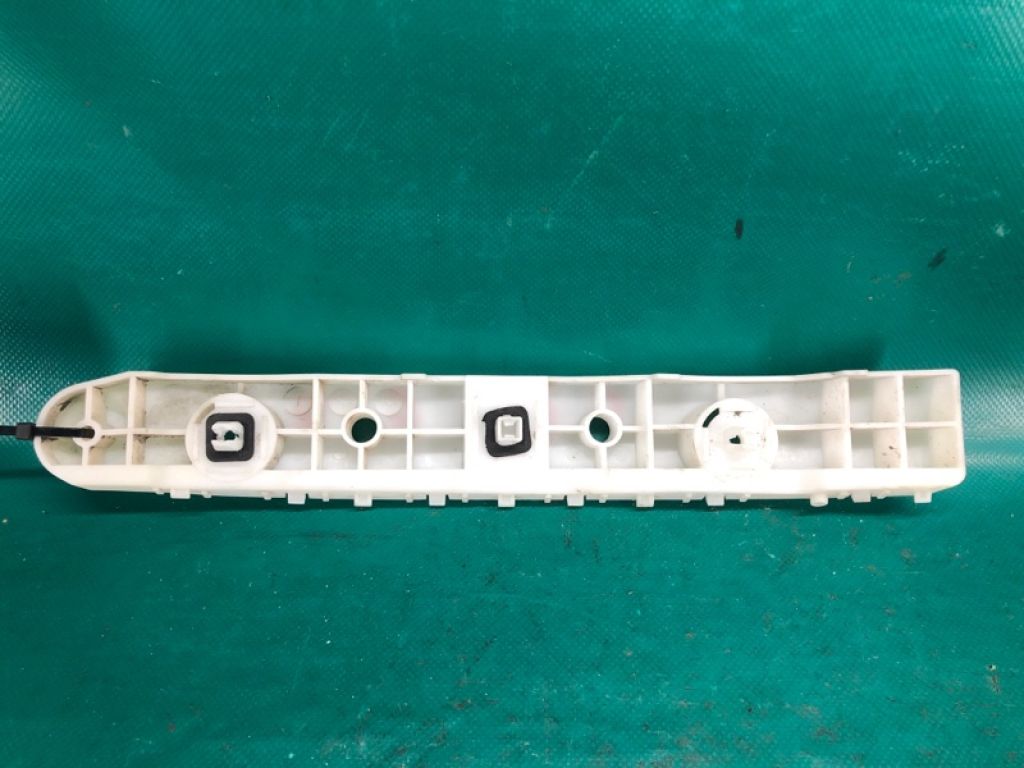 85229-1KA0A | Кронштейн заднего бампера лев. NISSAN JUKE 10-19 - Фото 2