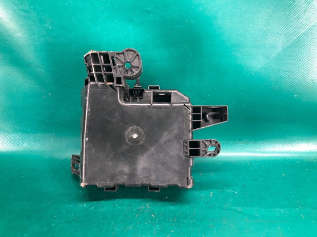 284B7-1KJ1E | Блок предохранителей моторный отсек NISSAN JUKE 10-19 - Фото 3