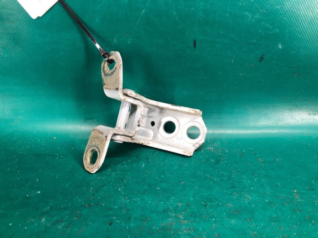 82421-1KA0A | Петля двері верхня передн. лів. NISSAN JUKE 10-19 - Фото 2