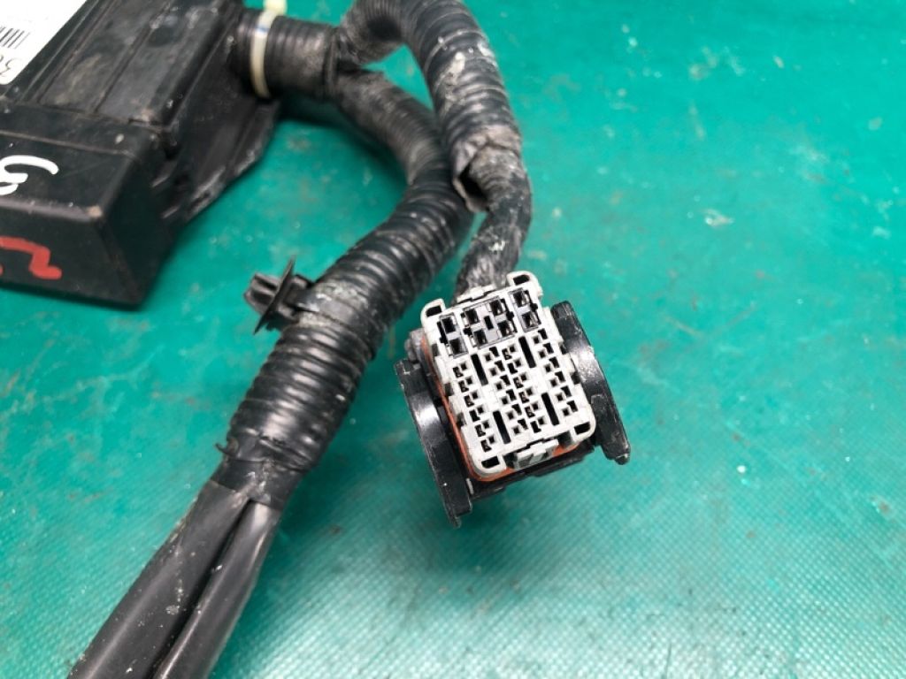 24382-EW70B | Блок предохранителей моторный отсек NISSAN JUKE 10-19 - Фото 4