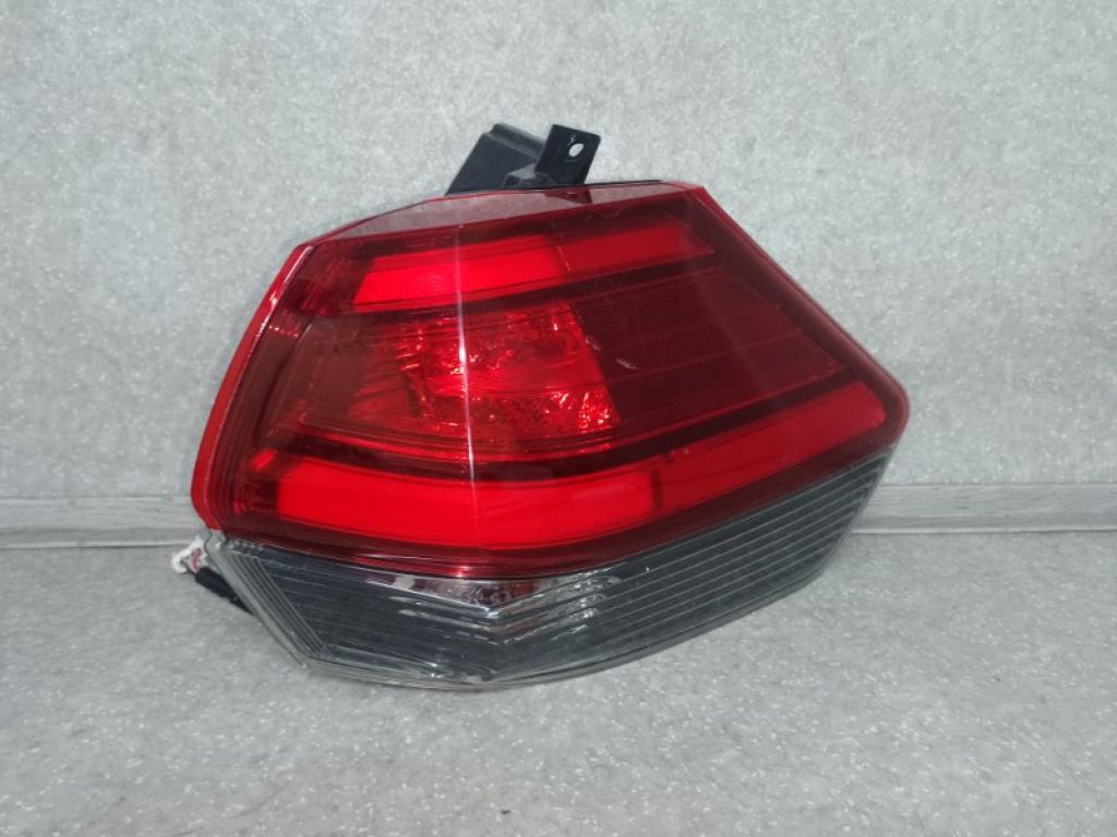 26550-6FL0A | Фонарь наружный прав. NISSAN X-TRAIL/ROGUE T32 13-20