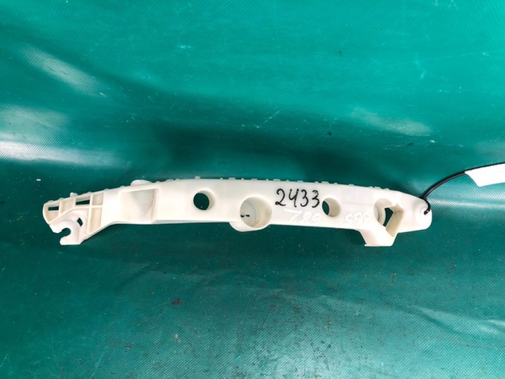 62223-1KA0A | Кронштейн переднего бампера (на крыле) лев. NISSAN JUKE 10-19