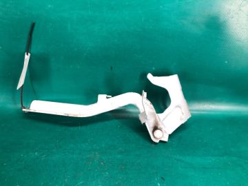 Петля капоту лів. NISSAN JUKE 10-19