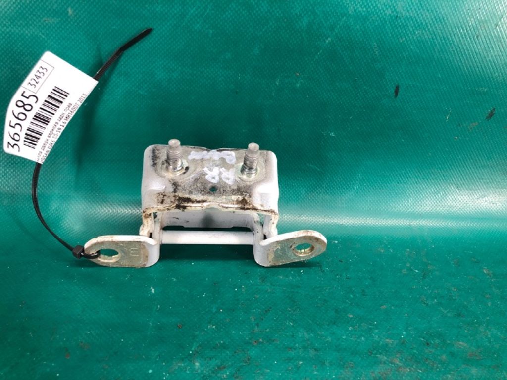 82400-1KA0A | Петля двері верхня задн. прав. NISSAN JUKE 10-19 - Фото 2