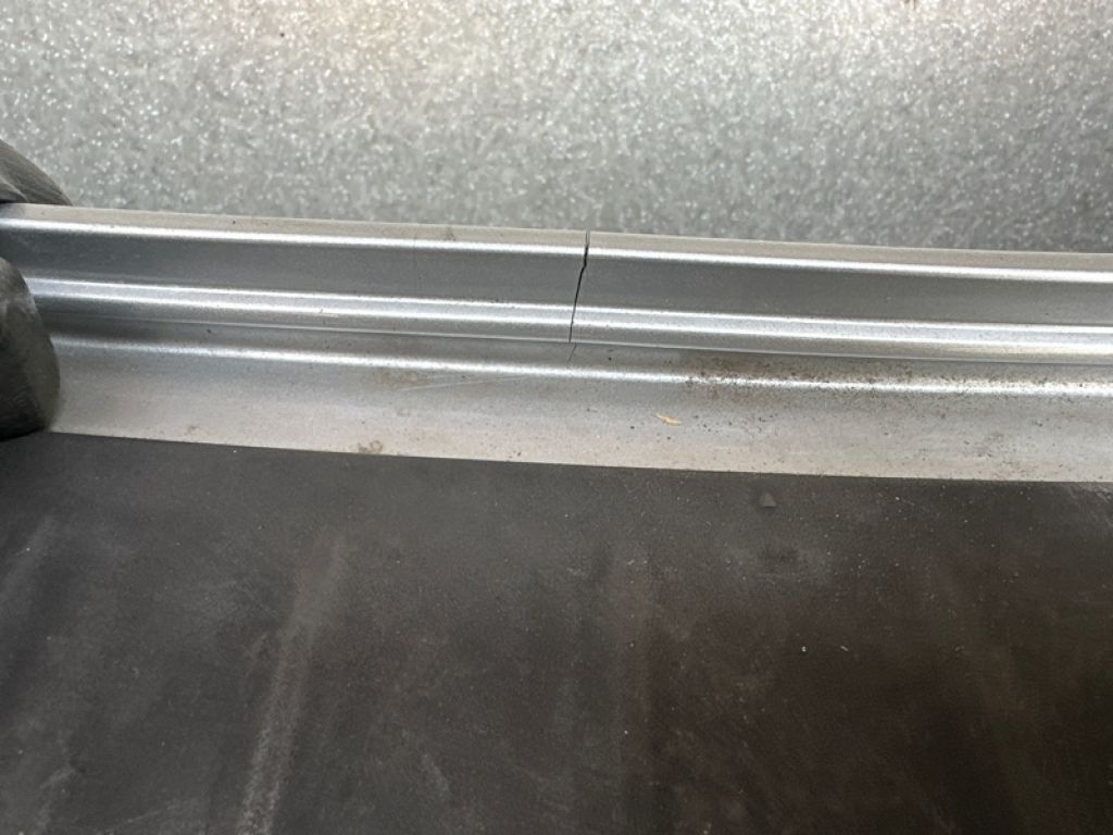 850223NA2H | Бампер задній NISSAN LEAF 10-17 - Фото 5