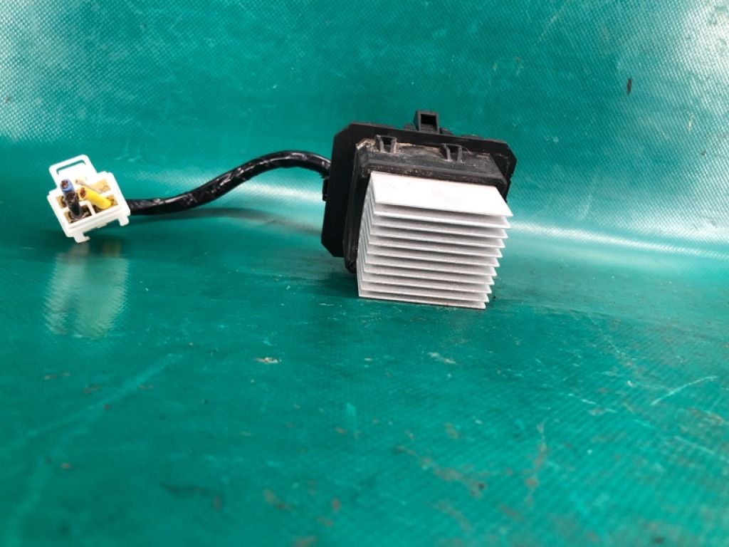 27761-JE22A | Резистор пічки NISSAN JUKE 10-19 - Фото 6