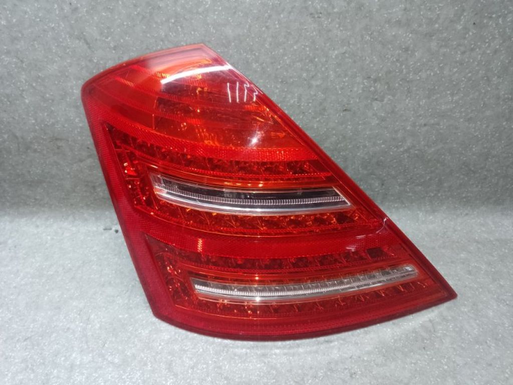 A2218201364 | Ліхтар зовнішній лів. MERCEDES S-CLASS W221 06-13