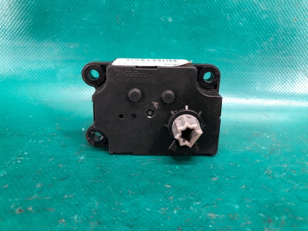 27731-1KM0A | Моторчик заслінки пічки NISSAN JUKE 10-19 - Фото 3