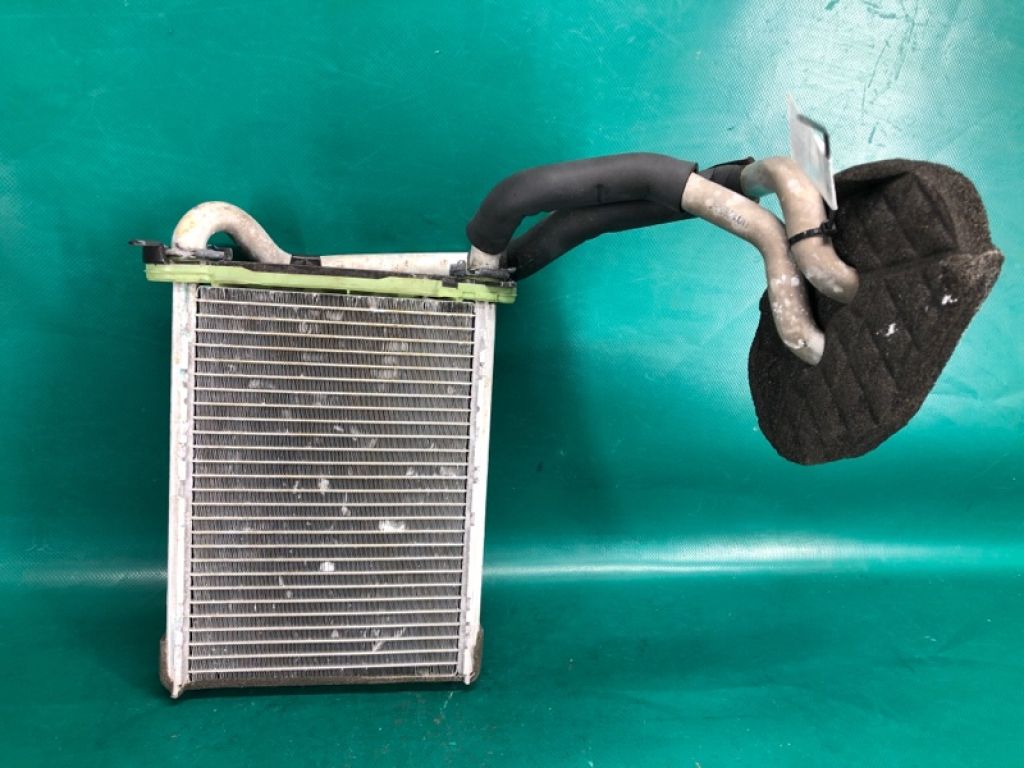 27140-1FC0A | Радіатор пічки NISSAN JUKE 10-19