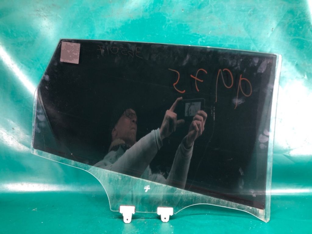 82301-JM00B | Скло дверей задн. лів. NISSAN ROGUE 08-15 - Фото 3