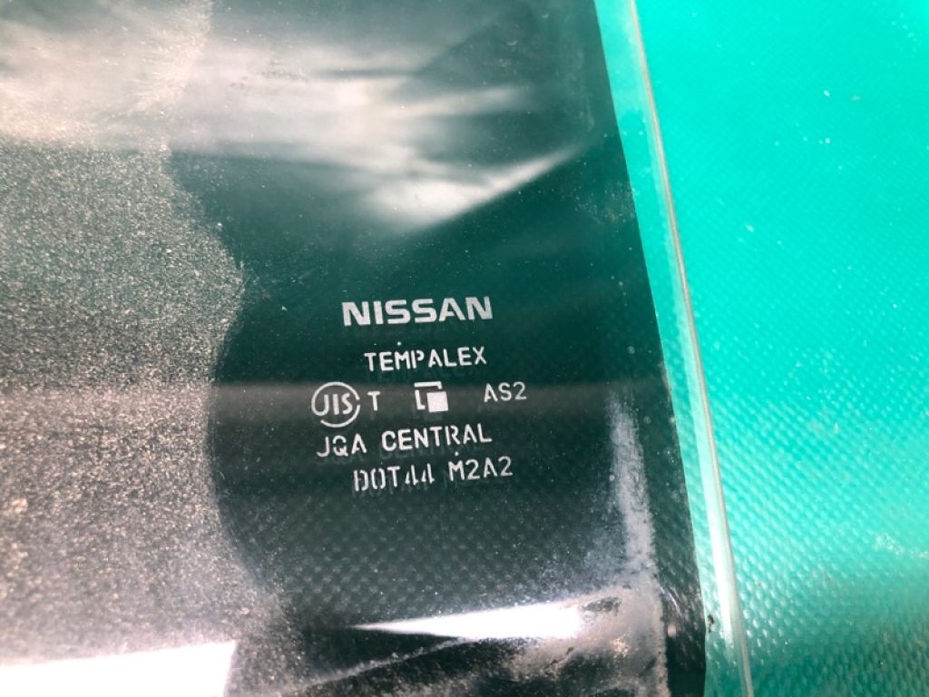 82301-JM00B | Скло дверей задн. лів. NISSAN ROGUE 08-15 - Фото 4