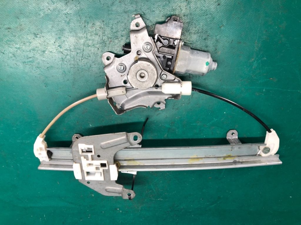 82721-JM00A | Склопідйомник задн. лів. NISSAN ROGUE 08-15