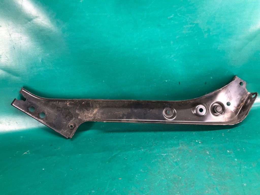 62513-JM00A | Кронштейн кріплення фари лів. NISSAN ROGUE 08-15 - Фото 3