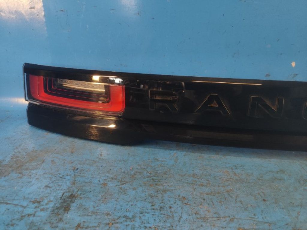 J8A2-13192-AG | Ліхтар внутрішній LAND ROVER VELAR 17- - Фото 2