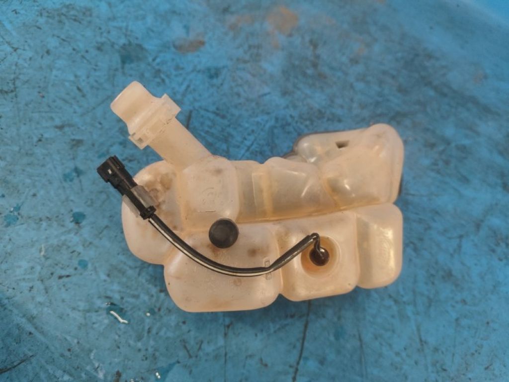 FK72-8K218-AA | Бачок розширювальний LAND ROVER DISCOVERY Sport 15-19 - Фото 4