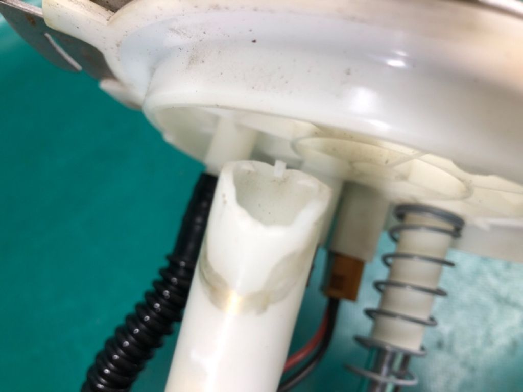 17040-JM00D | паливний насос NISSAN ROGUE 08-15 - Фото 11