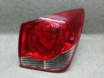 Фонарь наружный прав. CHEVROLET CRUZE 08-15